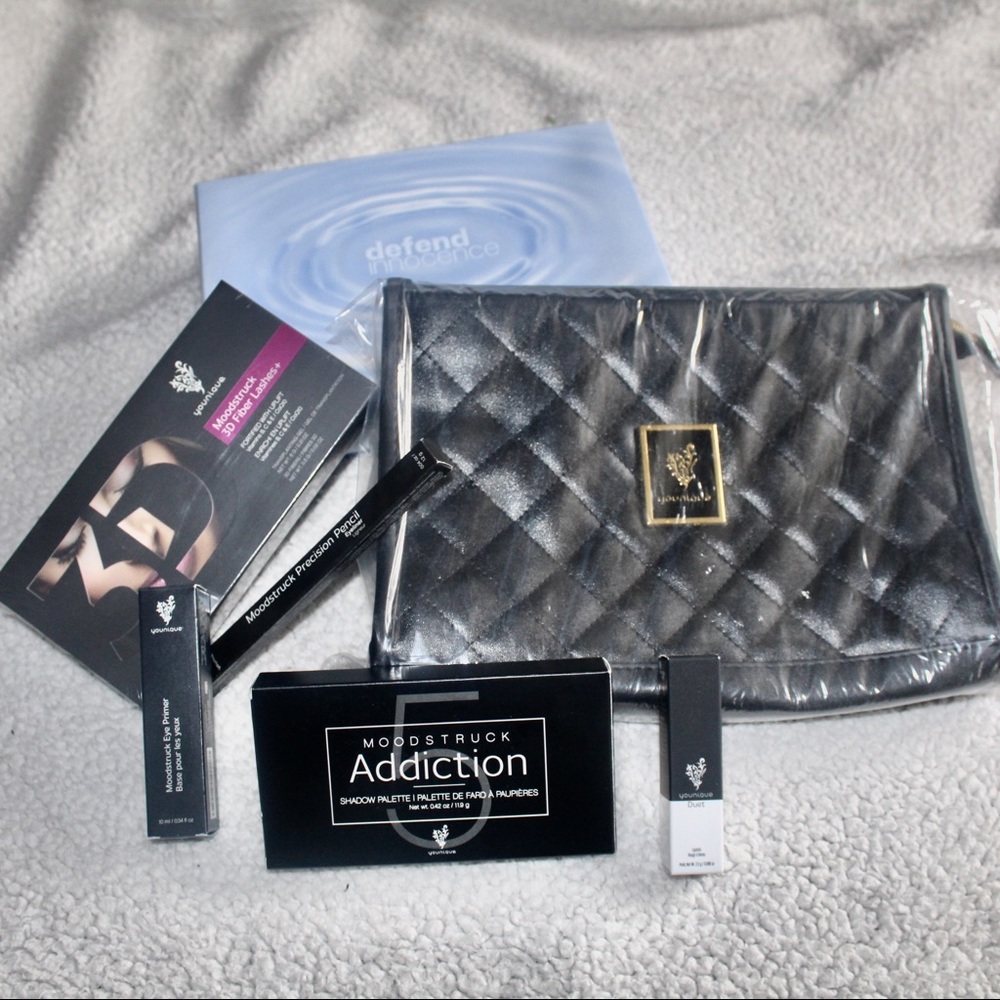 Younique Bundle